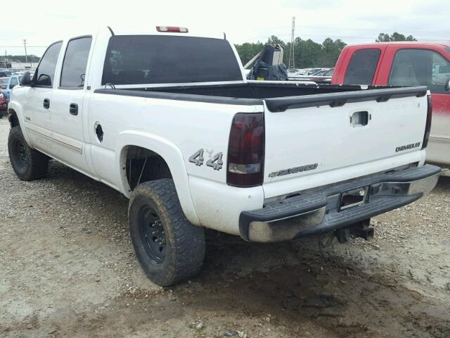 1GCGK23U34F263153 - 2004 CHEVROLET SILVERADO WHITE photo 3