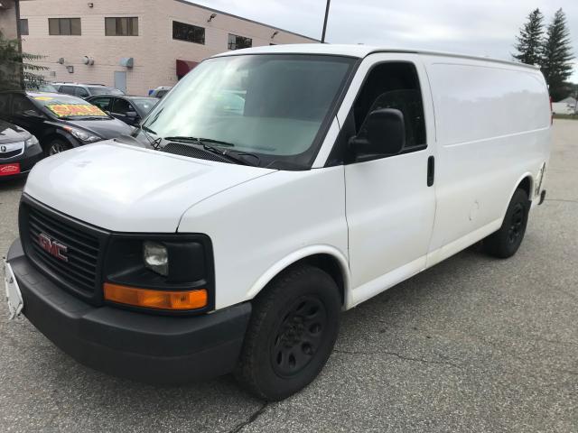 1GTS8AF48C1172762 - 2012 GMC SAVANA G15 WHITE photo 2