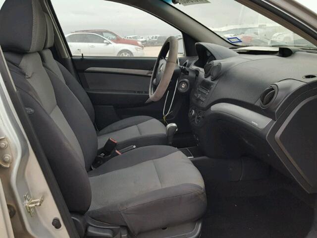 KL1TD6DE4BB189776 - 2011 CHEVROLET AVEO LS SILVER photo 5