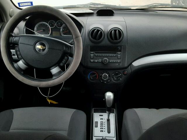 KL1TD6DE4BB189776 - 2011 CHEVROLET AVEO LS SILVER photo 9