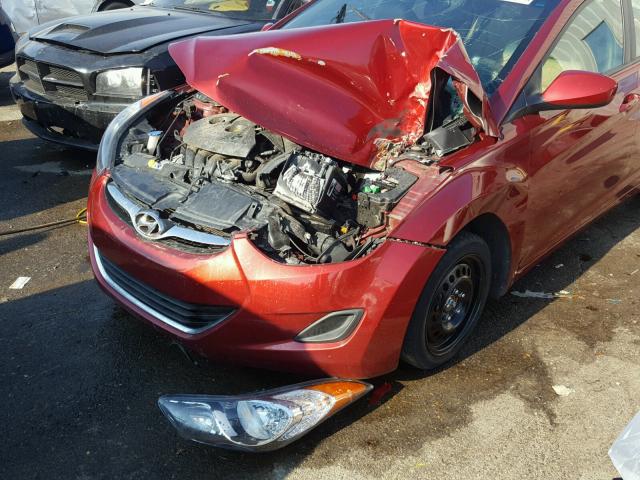 5NPDH4AE4DH353376 - 2013 HYUNDAI ELANTRA GL MAROON photo 9