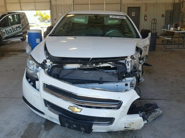 1G1ZA5E07CF379907 - 2012 CHEVROLET MALIBU LS 白色 照片 9
