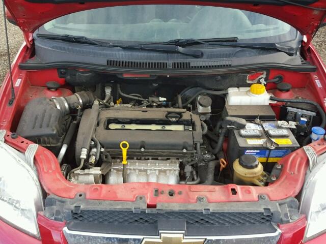 KL1TD56E89B330866 - 2009 CHEVROLET AVEO LS RED photo 7