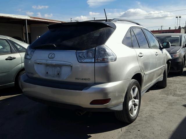 2T2GA31U05C031398 - 2005 LEXUS RX 330 SILVER photo 4