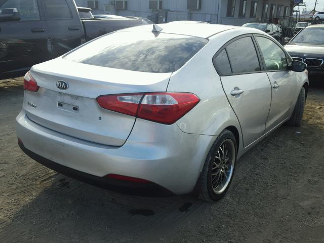 KNAFK4A66E5073539 - 2014 KIA FORTE LX SILVER photo 4