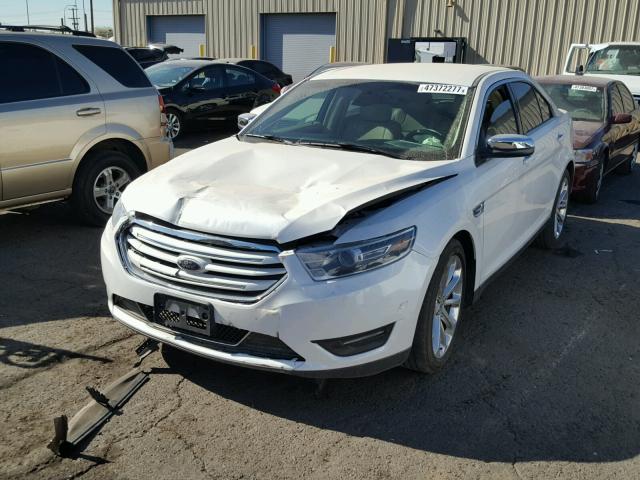 1FAHP2F84FG172965 - 2015 FORD TAURUS LIM WHITE photo 2