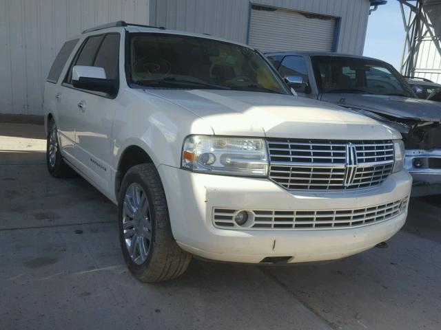 5LMFU28507LJ23261 - 2007 LINCOLN NAVIGATOR Weiß Foto 1