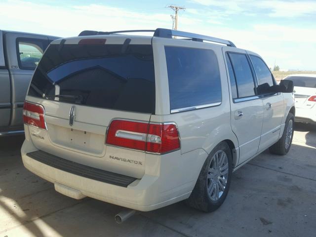 5LMFU28507LJ23261 - 2007 LINCOLN NAVIGATOR Weiß Foto 4
