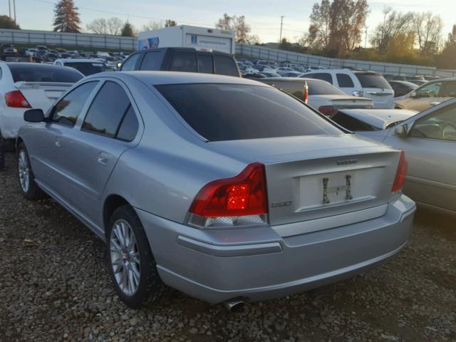 YV1RS547662551983 - 2006 VOLVO S60 T5 SILVER photo 3