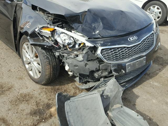 KNAFX4A62F5318856 - 2015 KIA FORTE LX BLACK photo 9