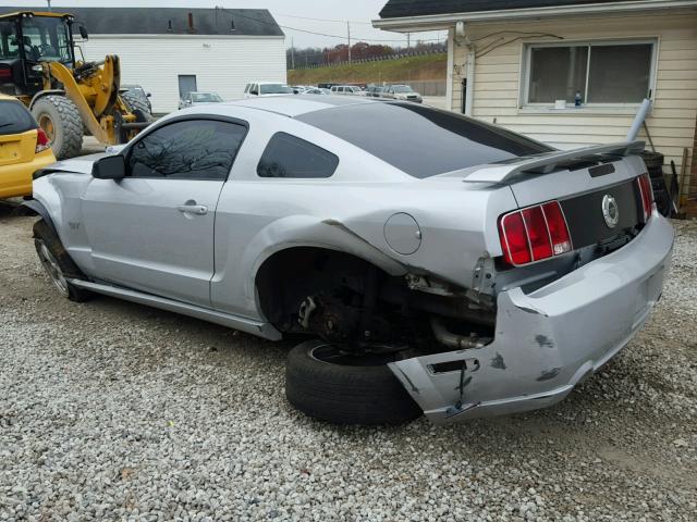 1ZVHT82H175267573 - 2007 FORD MUSTANG GT SILVER photo 3