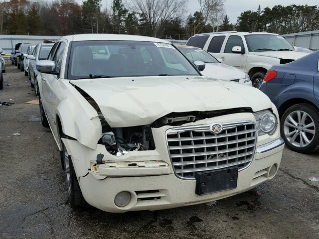 2C3JA63H15H102517 - 2005 CHRYSLER 300C WHITE photo 9