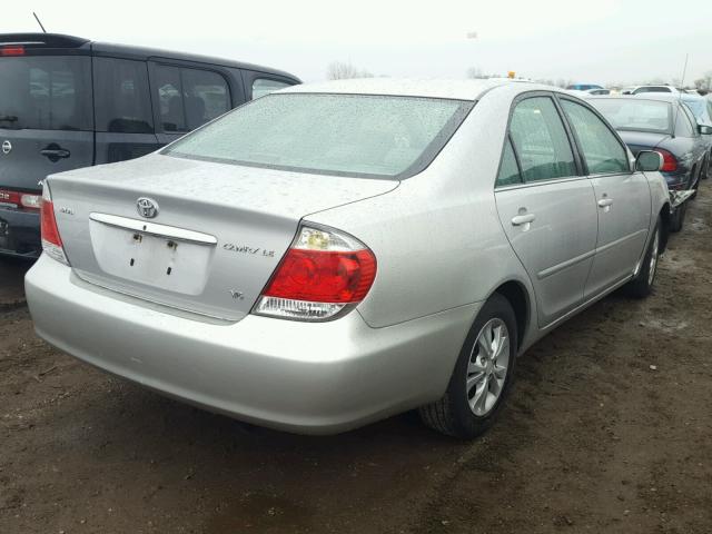 4T1BF30K05U107281 - 2005 TOYOTA CAMRY LE SILVER photo 4