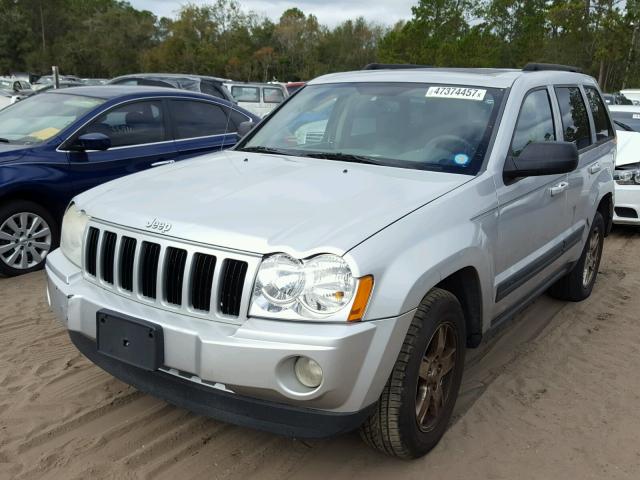 1J4GR48KX6C321708 - 2006 JEEP GRAND CHER SILVER photo 2