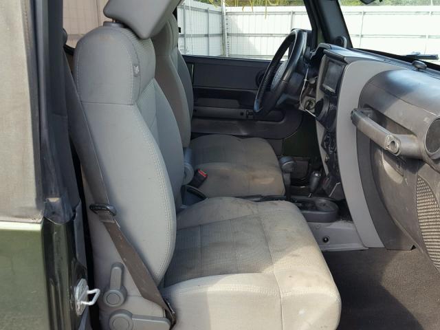 1J4FA54147L169299 - 2007 JEEP WRANGLER S GREEN photo 5