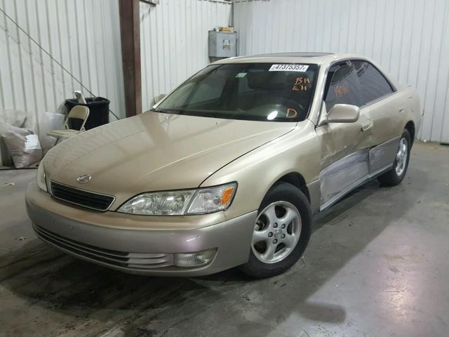 JT8BF28G8X0163850 - 1999 LEXUS ES 300 BEIGE photo 2