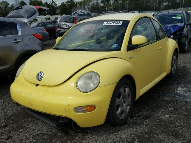 3VWBC21C6YM407377 - 2000 VOLKSWAGEN NEW BEETLE 黄色 照片 2
