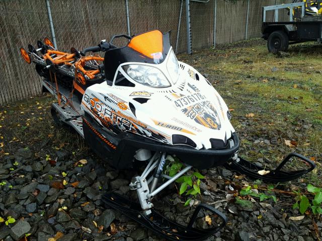 4UF10SNW6AT108550 - 2010 ARCTIC CAT SNOWMOBILE WHITE photo 1