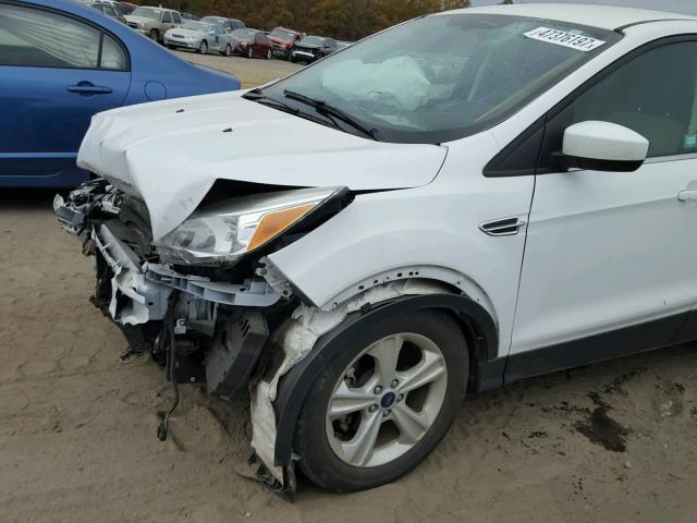 1FMCU0GX6EUD44741 - 2014 FORD ESCAPE SE WHITE photo 9