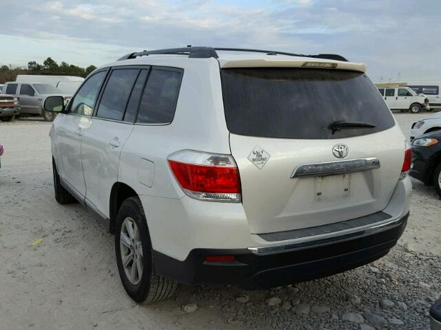 5TDZK3EH8DS092026 - 2013 TOYOTA HIGHLANDER WHITE photo 3