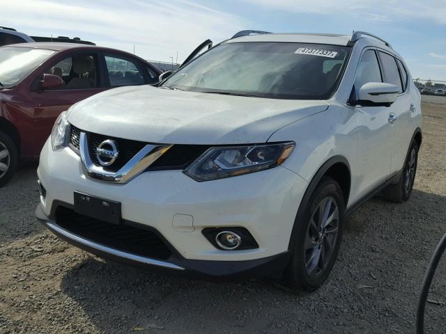 5N1AT2MT1GC919425 - 2016 NISSAN ROGUE S WHITE photo 2