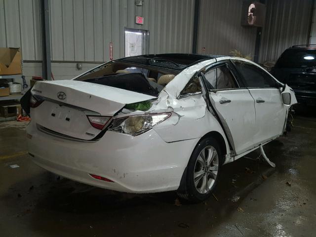 5NPEC4AC8CH358368 - 2012 HYUNDAI SONATA SE WHITE photo 4