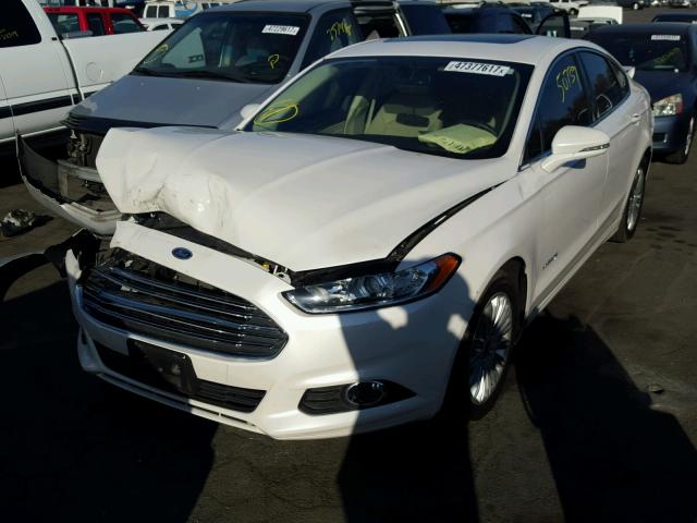 3FA6P0LUXGR305221 - 2016 FORD FUSION SE WHITE photo 2