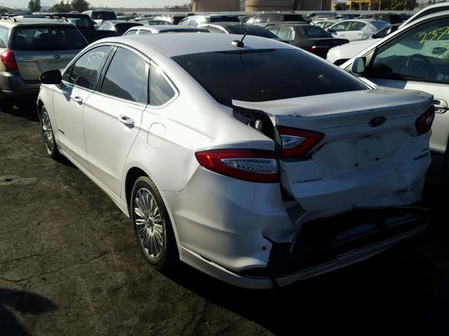 3FA6P0LUXGR305221 - 2016 FORD FUSION SE WHITE photo 3