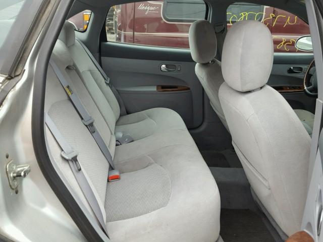 2G4WC532351309013 - 2005 BUICK LACROSSE C SILVER photo 6