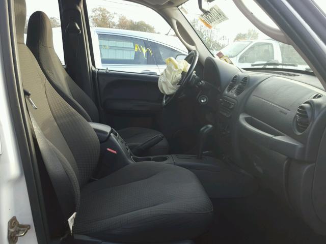 1J4GL48K64W107781 - 2004 JEEP LIBERTY SP WHITE photo 5