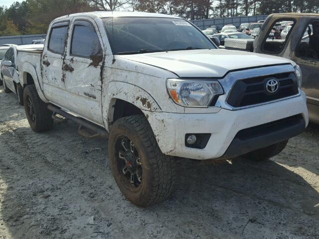 3TMLU4EN0FM187176 - 2015 TOYOTA TACOMA DOU WHITE photo 1