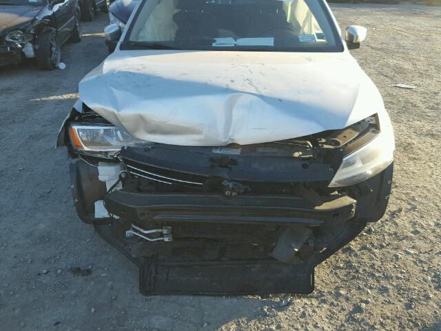 3VWD17AJ6EM384611 - 2014 VOLKSWAGEN JETTA SE 银色 照片 9