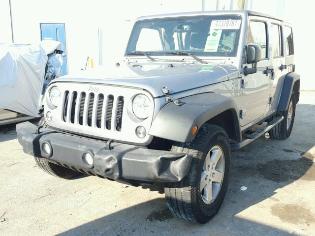 1C4BJWDG6GL189164 - 2016 JEEP WRANGLER U SILVER photo 2