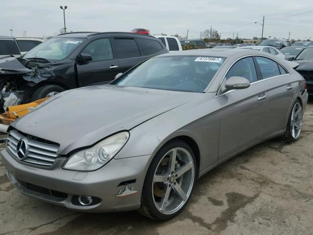 WDDDJ75X46A040328 - 2006 MERCEDES-BENZ CLS SILVER photo 2