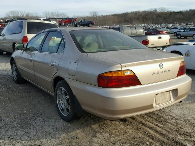 19UUA5667YA060405 - 2000 ACURA 3.2TL GOLD photo 3