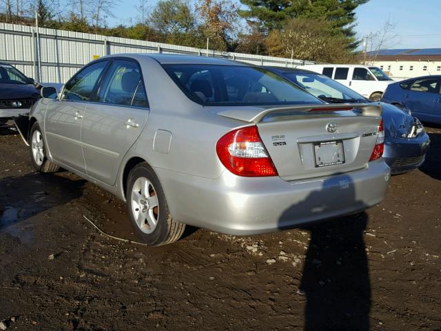 4T1BE30K82U036443 - 2002 TOYOTA CAMRY LE SILVER photo 3