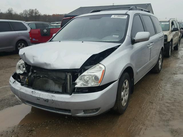 KNDMB233086196723 - 2008 KIA SEDONA EX SILVER photo 2