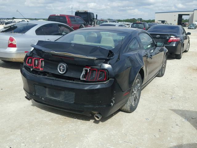 1ZVBP8AM4E5201380 - 2014 FORD MUSTANG BLACK photo 4