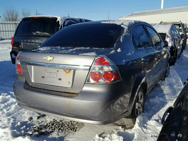 KL1TD55617B090700 - 2007 CHEVROLET AVEO BASE SILVER photo 4