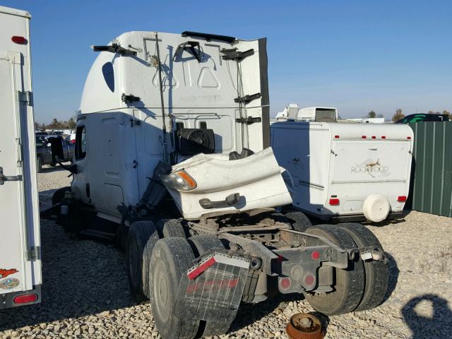 3AKJGLD51GSHC0001 - 2016 FREIGHTLINER CASCADIA 1 WHITE photo 3