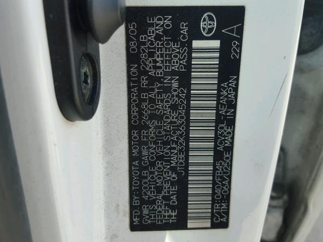 JTDBE32K363045242 - 2006 TOYOTA CAMRY LE WHITE photo 10