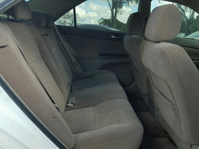 JTDBE32K363045242 - 2006 TOYOTA CAMRY LE 白色 照片 6