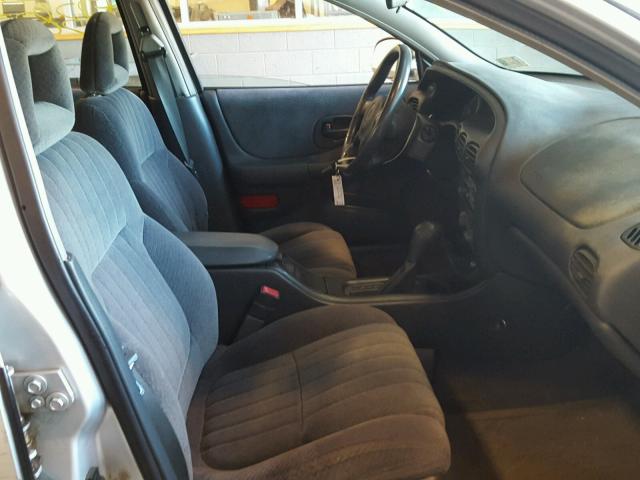 1G2WP52K11F213110 - 2001 PONTIAC GRAND PRIX SILVER photo 5