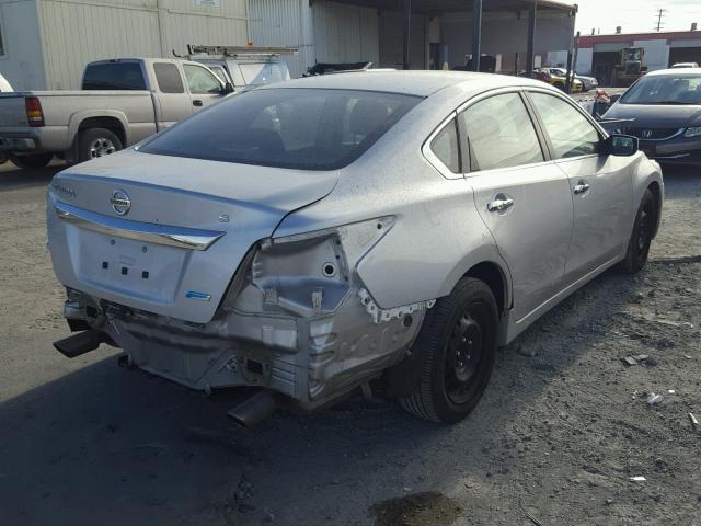 1N4AL3AP2DN555443 - 2013 NISSAN ALTIMA 2.5 SILVER photo 4