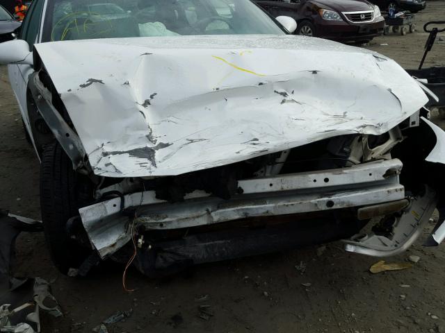 2G4WB52K0X1611415 - 1999 BUICK REGAL LS 白色 照片 9