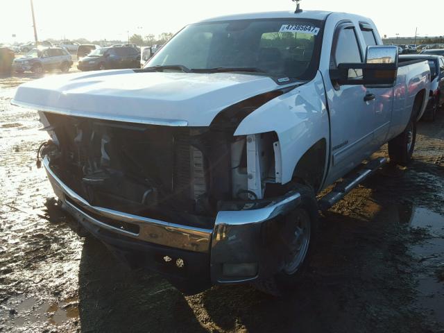 1GCHK59609E129115 - 2009 CHEVROLET SILVERADO WHITE photo 2