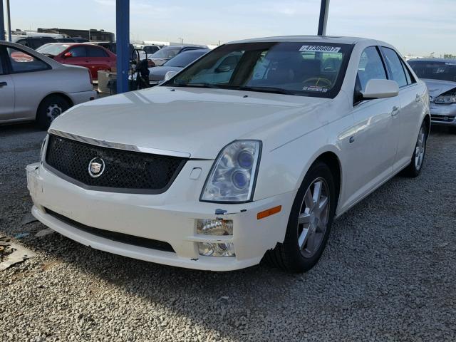 1G6DC67A550172383 - 2005 CADILLAC STS WHITE photo 2