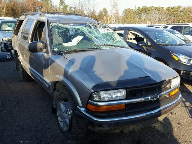 1GNDT13W7Y2201089 - 2000 CHEVROLET BLAZER GRAY photo 1