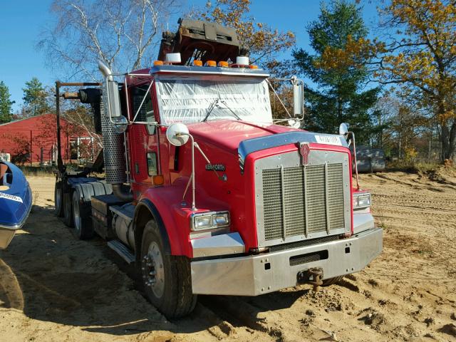 1NKDX6EX61J872814 - 2001 KENWORTH CONSTRUCTI RED photo 1