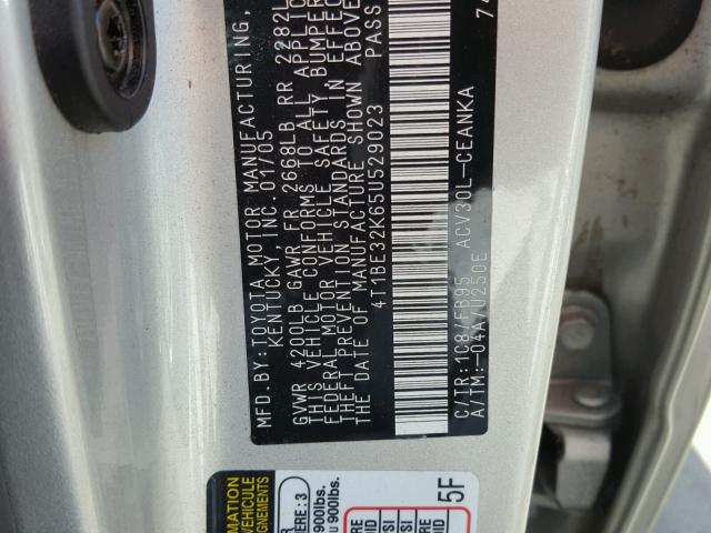 4T1BE32K65U529023 - 2005 TOYOTA CAMRY LE ვერცხლისფერი ფოტო 10